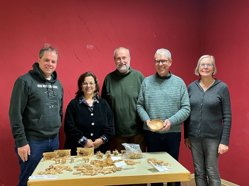Frau Hiam Abu Dayeh (2. v. l.) aus Beit Schala am Ende des Abends mit den Vorstandsmitgliedern des Weltladens Alzenau (v.l.n.r.) Frank Stenger, Walter Lang, Joachim Simon, Barbara Schelbert
