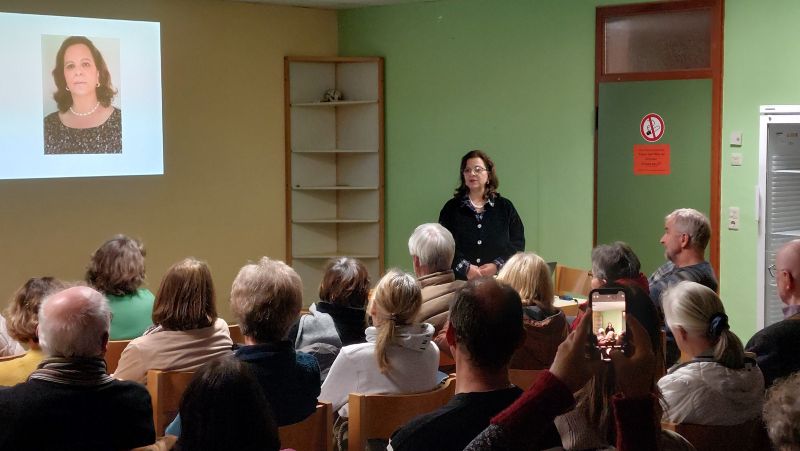 Hiam Abu Dayeh während ihres Vortrags